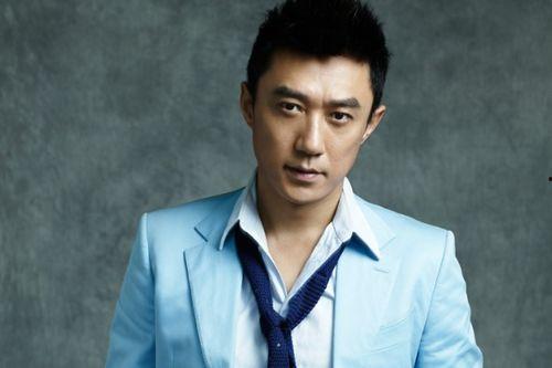 王馨个人资料几岁,青春绽放，璀璨岁月的璀璨之星